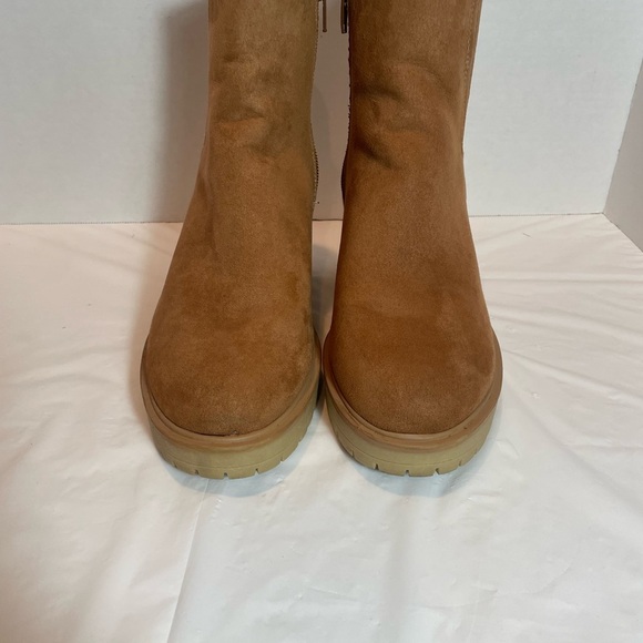 Universal Thread Women's Chunky Heel Tan Suede Ankle Boots - Picture 10 of 10